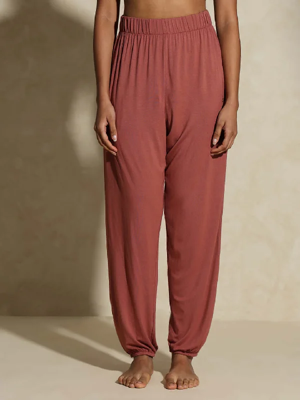 Yogini Stretch Pants Marsala Dynamic Women's Moto