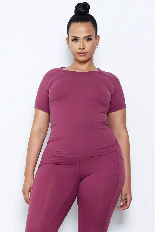 ESSENTIAL CREWNECK TOP-RED WINE Relaxed Women's Beachy