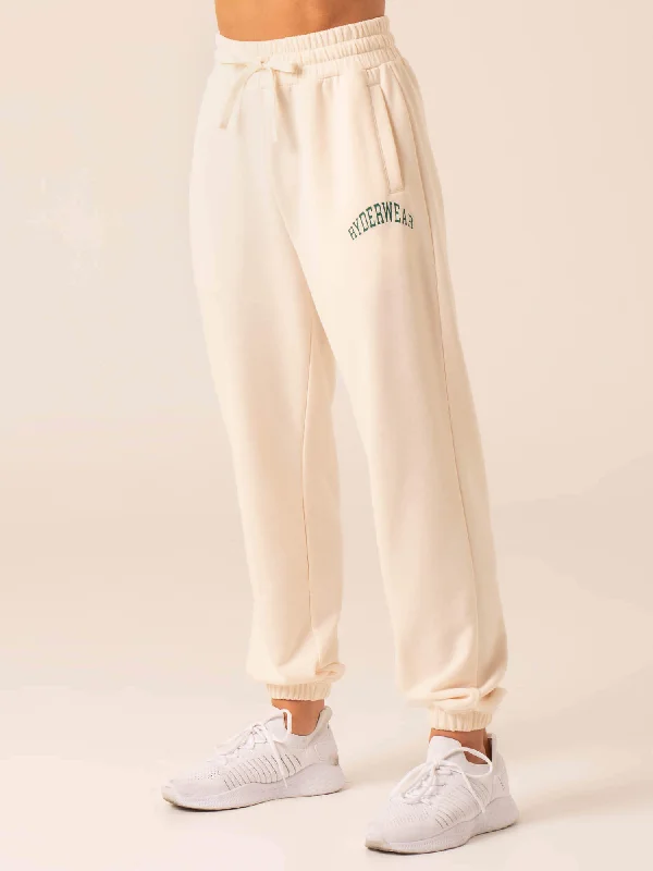 Women's Collegiate Track Pant - Chalk garde