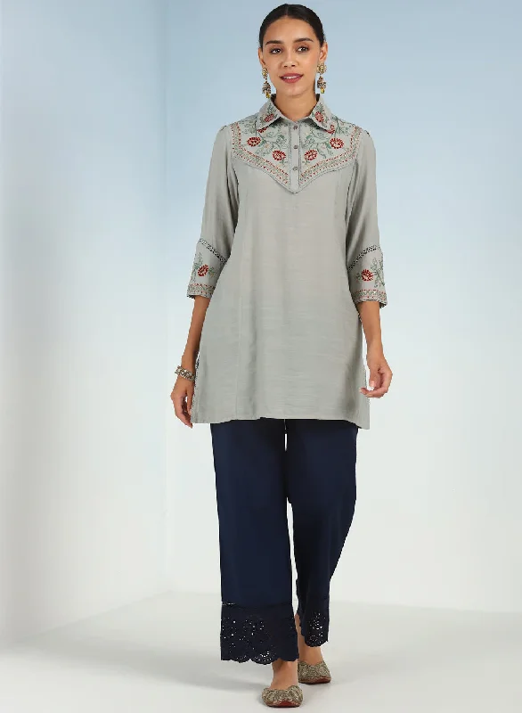 Green Embroidered Tunic for Women with Classic Collar Cozy Women's Winter