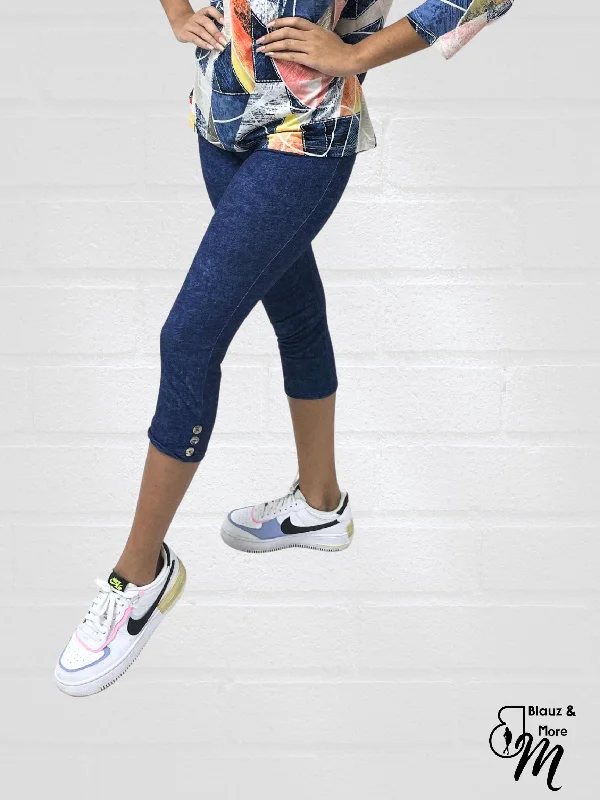 BLACK FRIDAY Capri Length soft women's Legging. Three button trim at the leg opening emcees the look purpose BLACK FRIDAY Capri Length soft women's Legging. Three button trim at the leg opening emcees the look purpose