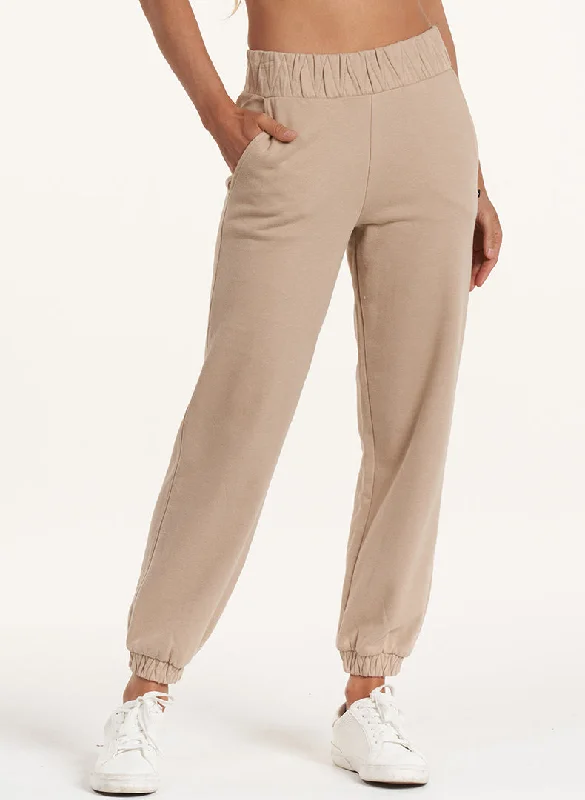 Cloud Trapunto Stitch Jogger Vacation