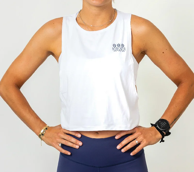 Women's Muscle Tank Crop | Blanco Adventure