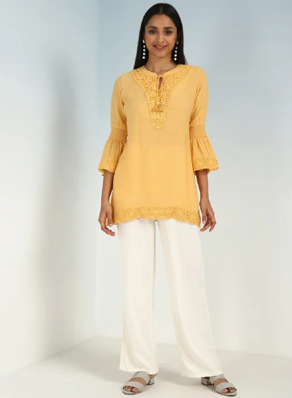 Yellow Solid Tunic with Keyhole Neck and Bell Sleeves Dynamic Women's Moto
