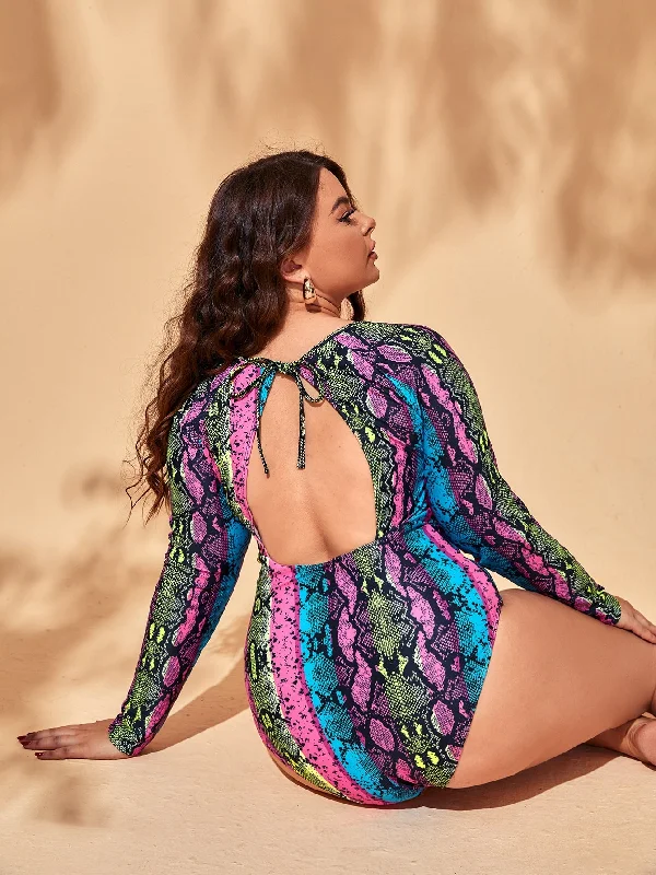 Boho Snakeskin Print Cut Out Scoop Neck Plus Size One-Pieces Dapper Women's Bow - adorned Boho Snakeskin Print Cut Out Scoop Neck Plus Size One-Pieces Dapper Women's Bow - adorned