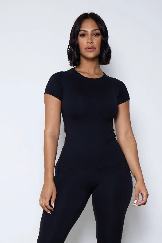 ESSENTIAL CREWNECK TOP-BLACK Elegant Women's 