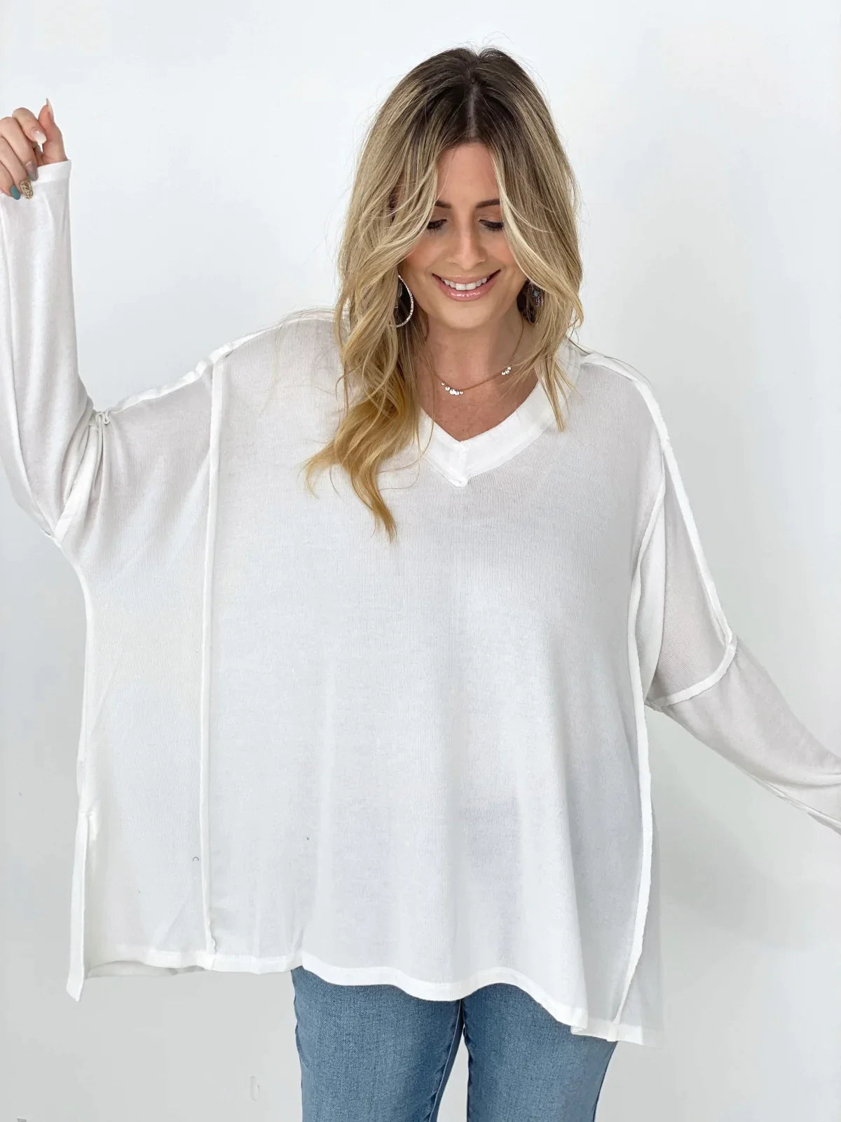 Easel Easy Breezy V-Neck Solid Long Sleeve OVERSIZED Top - White Classic Women's Tweed Easel Easy Breezy V-Neck Solid Long Sleeve OVERSIZED Top - White Classic Women's Tweed
